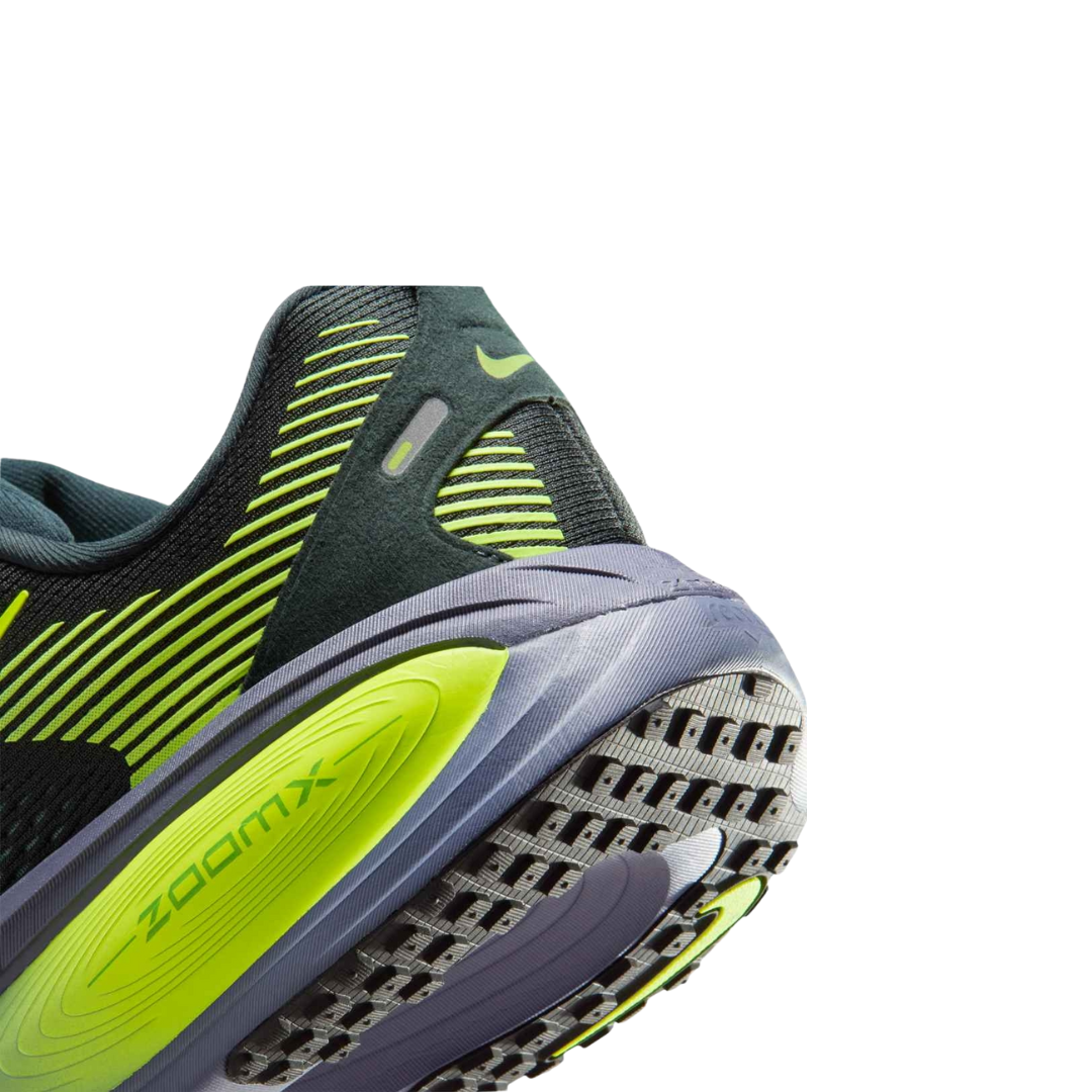 Nike Vomero 18: Comfort e Ammortizzazione Massima per Running