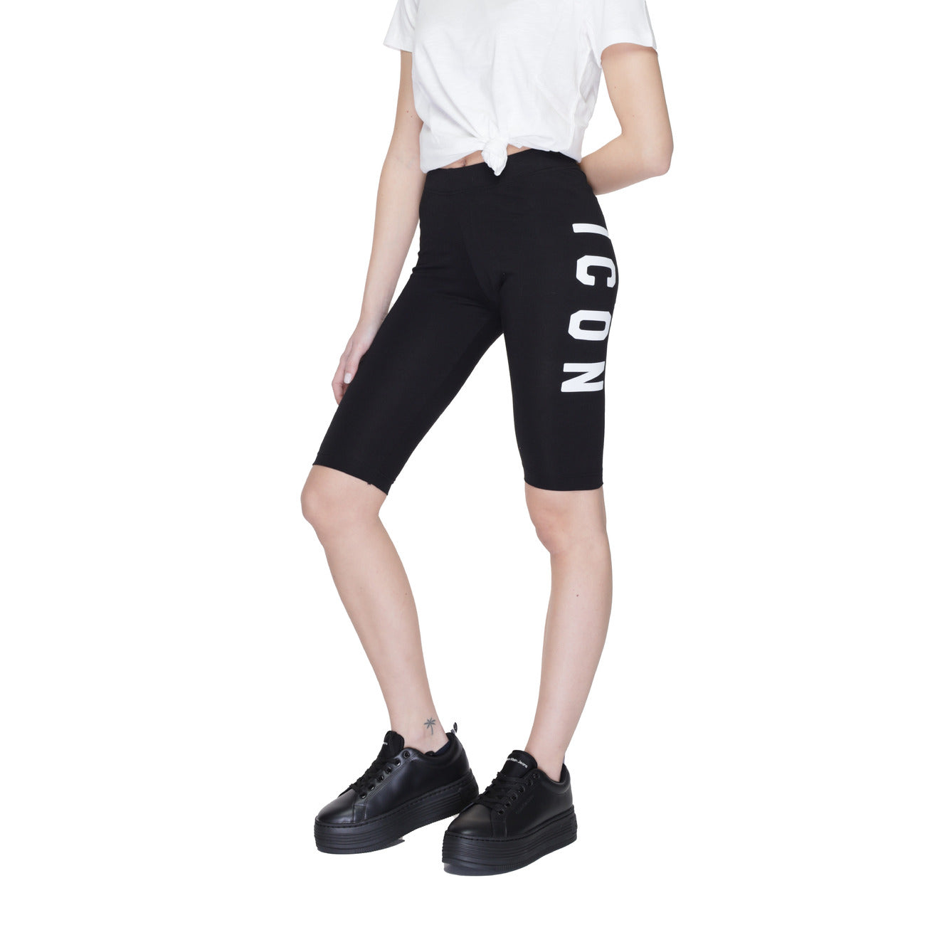 Icon - Icon Shorts Donna