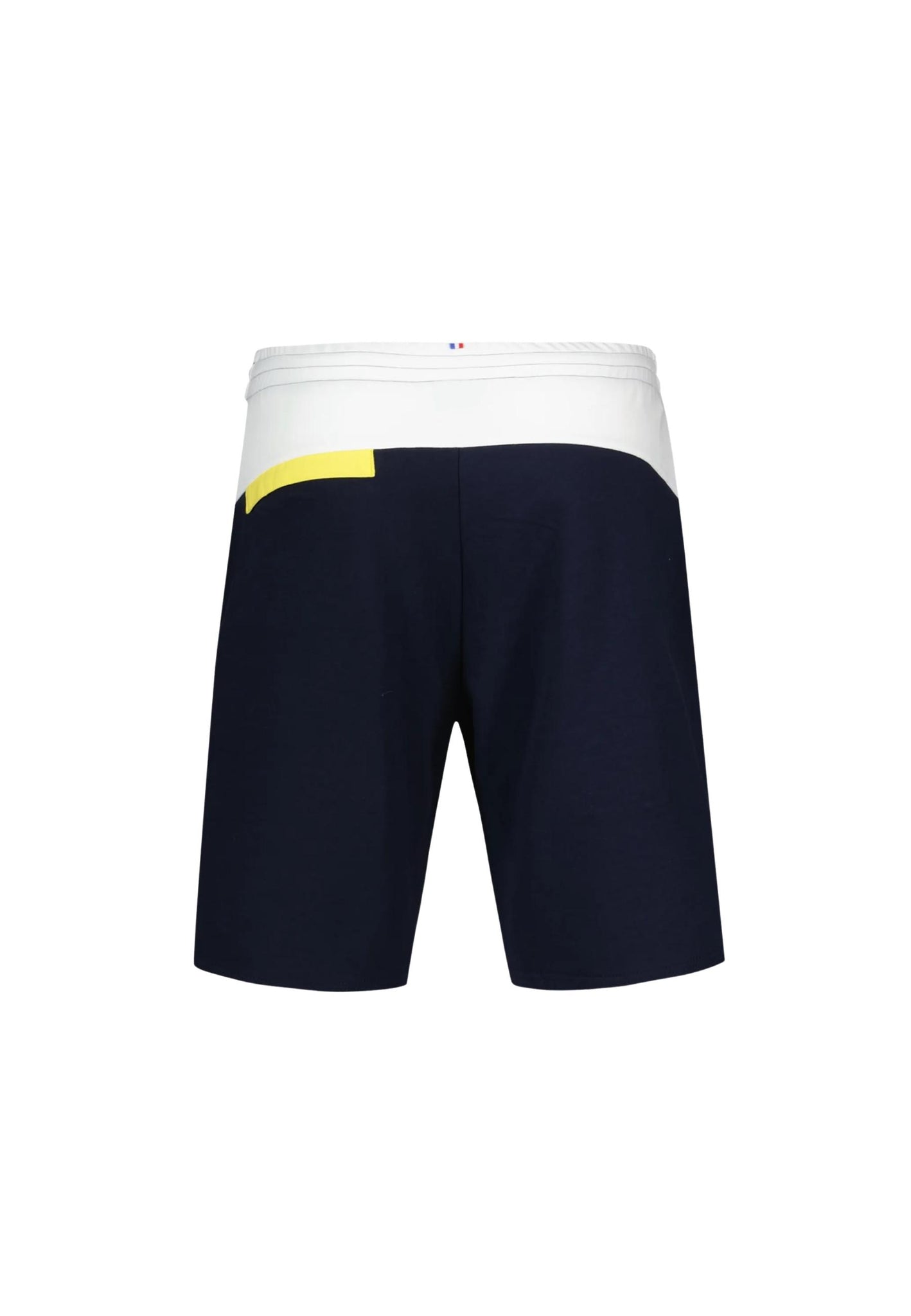 Saison 2 short regular N1