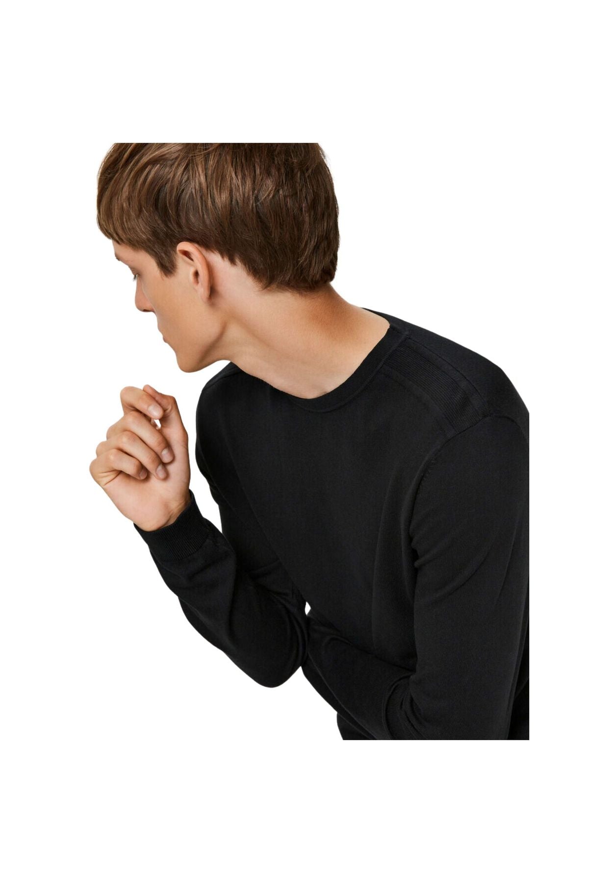 Black knitted sweater